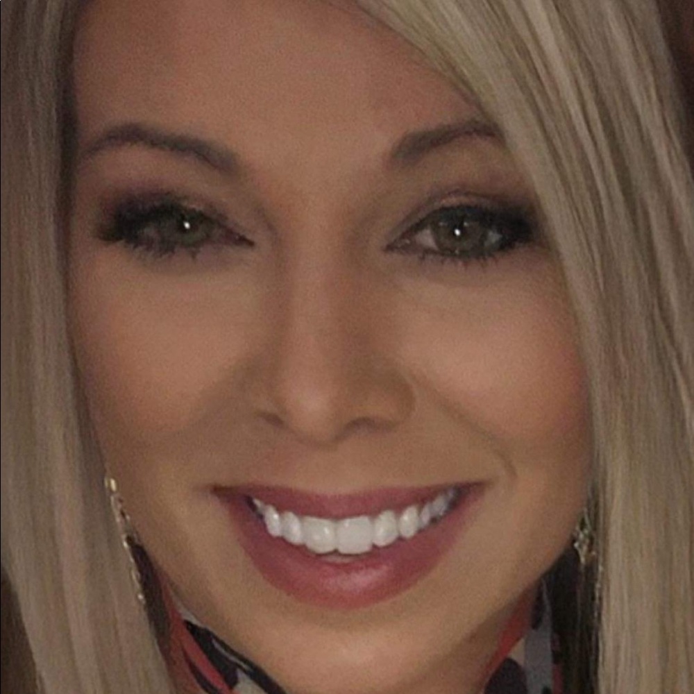 Meet your Posher, Jennifer